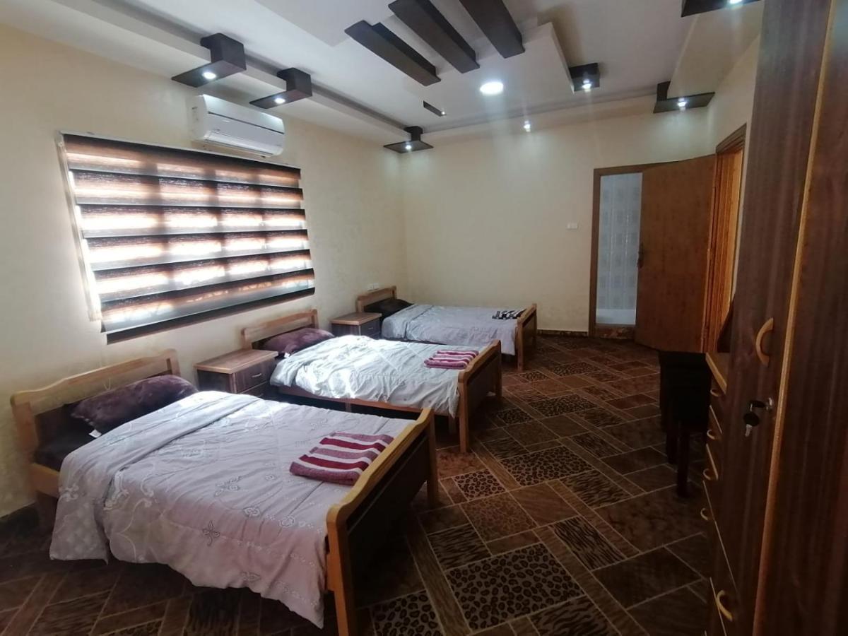 Farmer Stay Hostel Wadi Musa Exterior foto