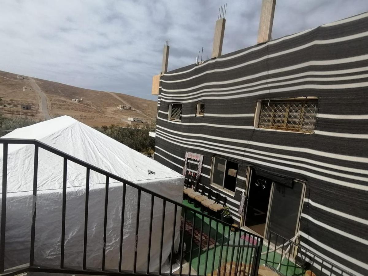 Farmer Stay Hostel Wadi Musa Exterior foto